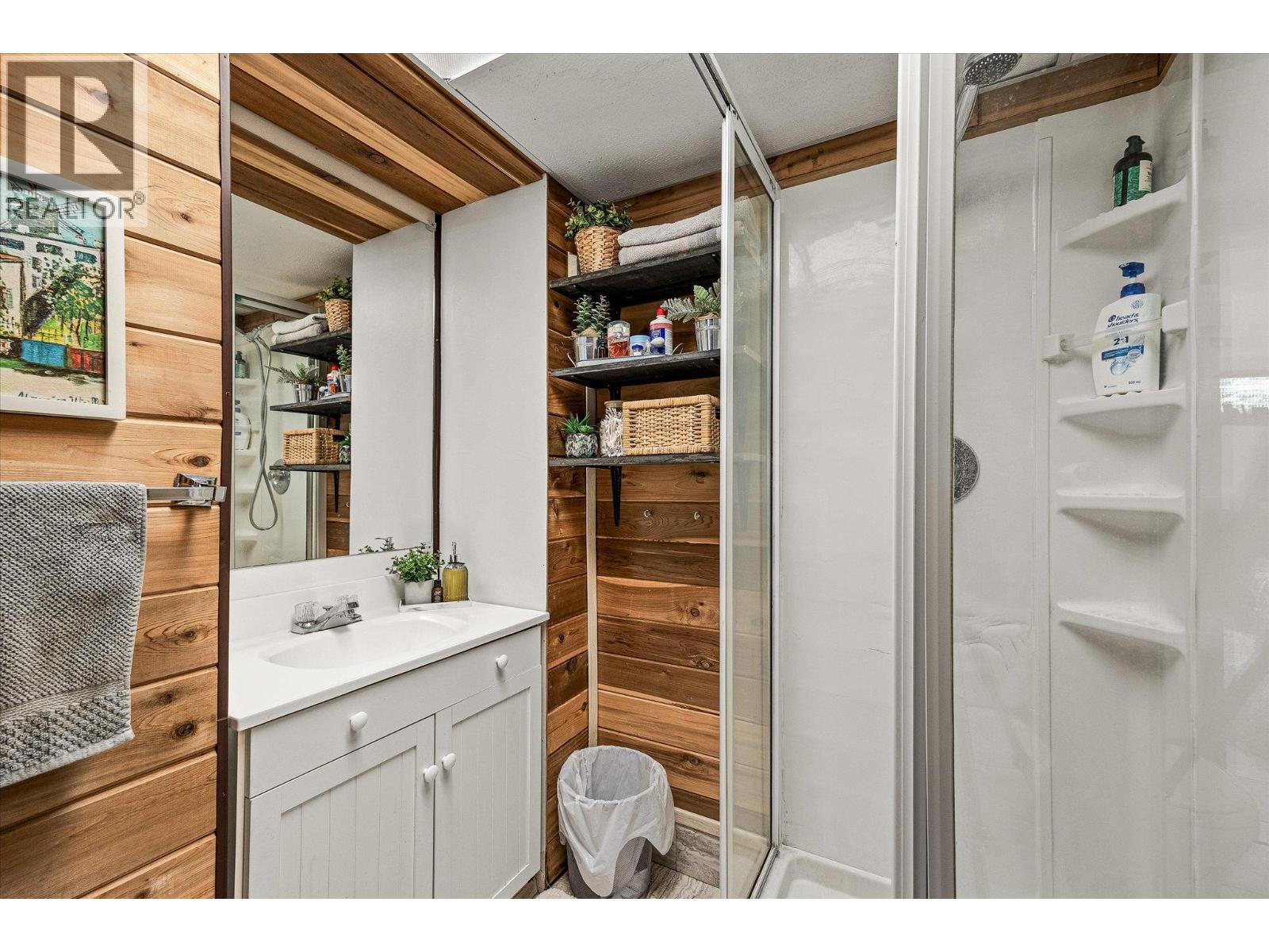  12349 Lake Hill Drive, Lake Country