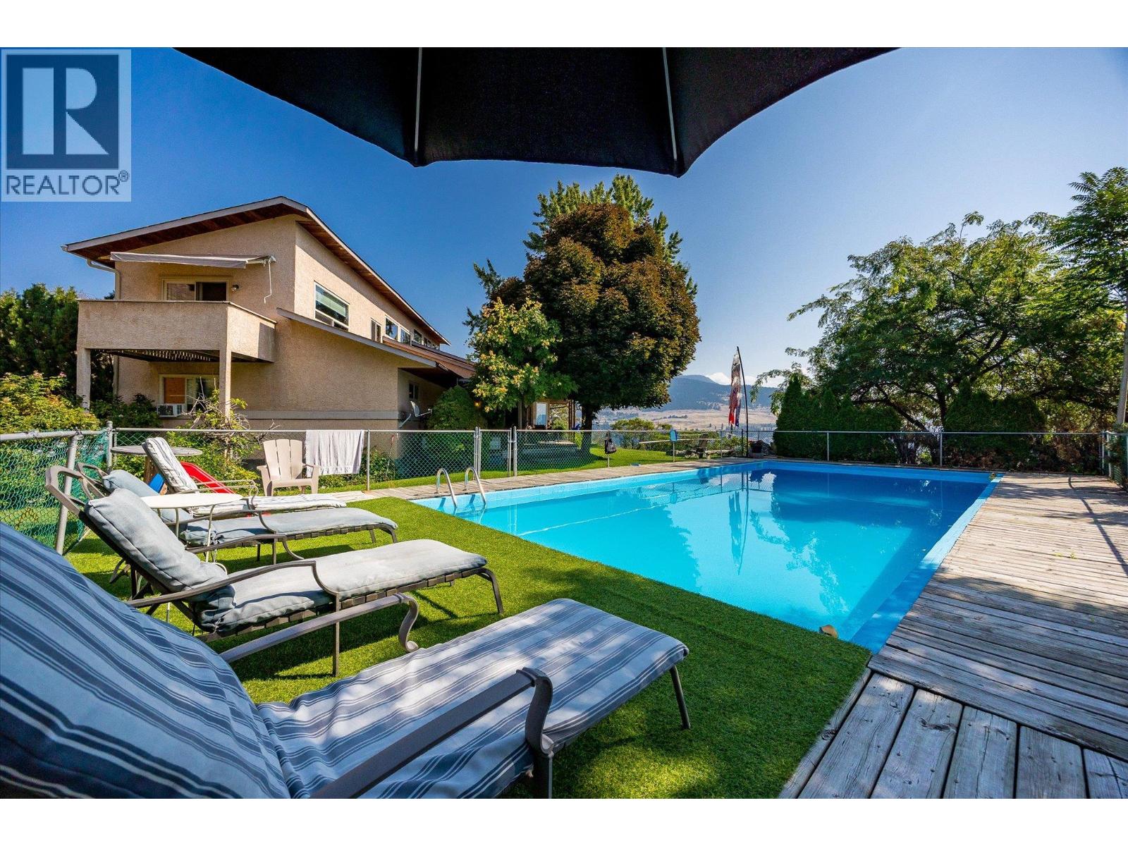  12349 Lake Hill Drive, Lake Country