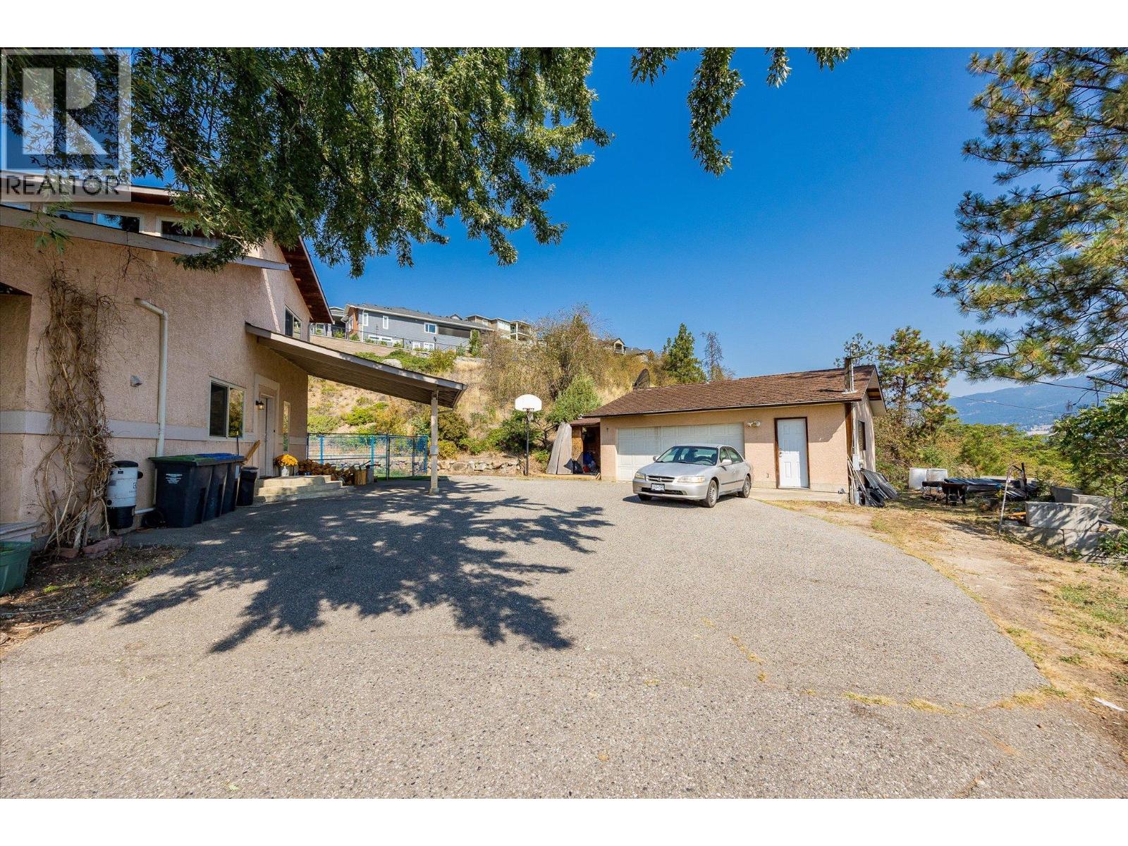  12349 Lake Hill Drive, Lake Country