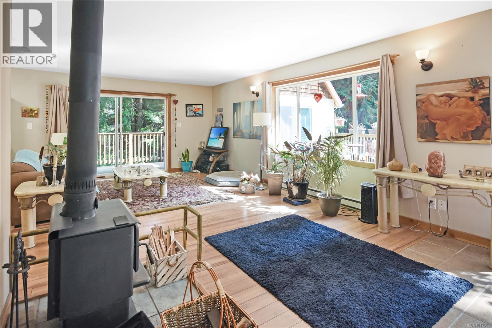 949 Carmen Cres, Gabriola Island