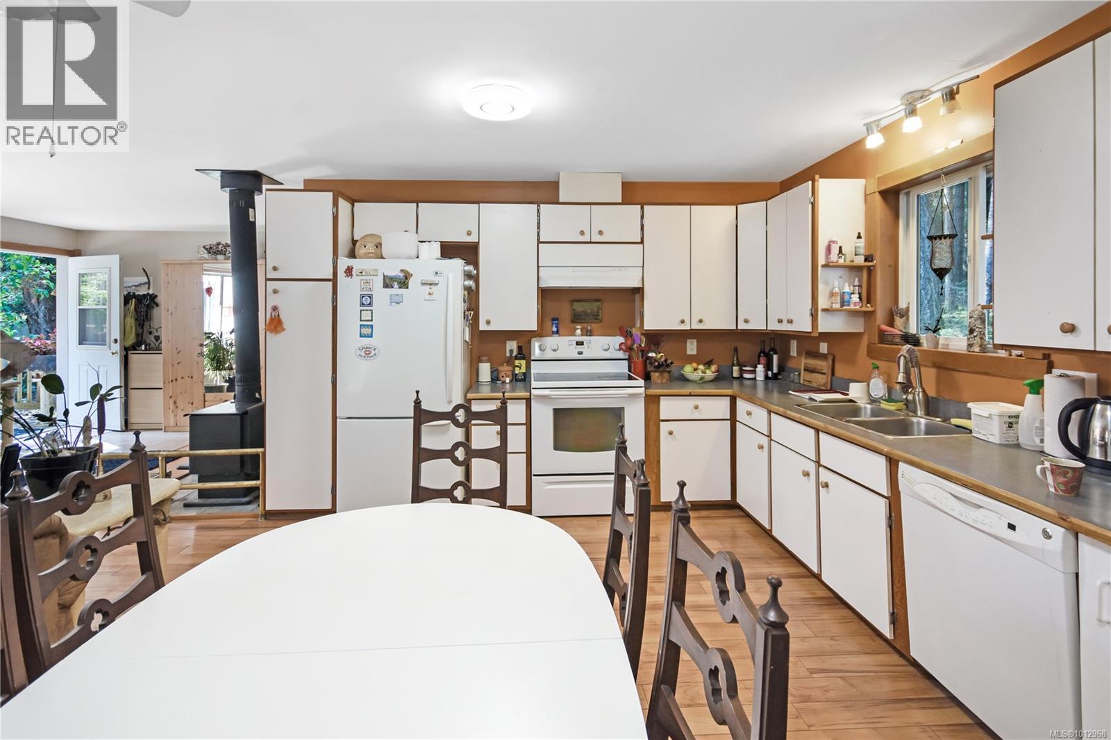 949 Carmen Cres, Gabriola Island