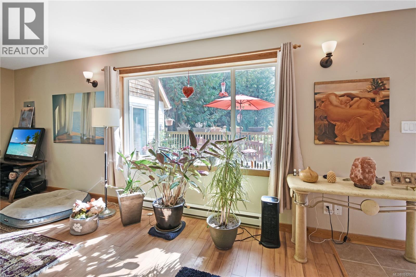 949 Carmen Cres, Gabriola Island