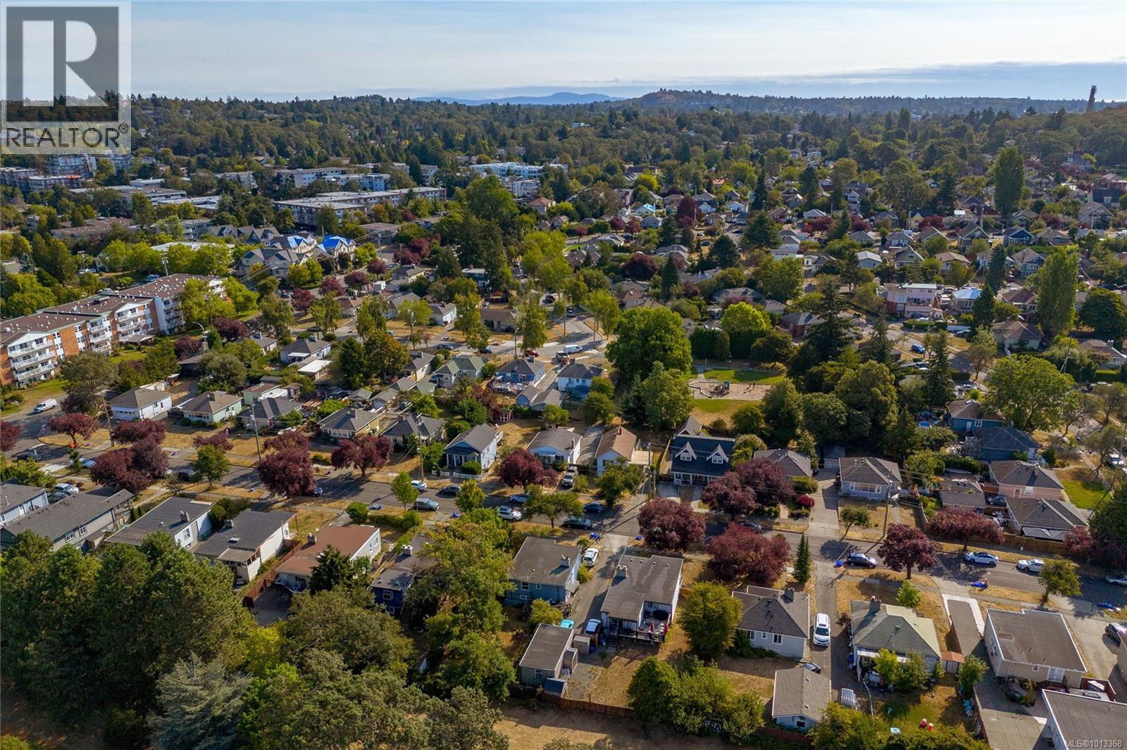 Single Family House for Sale in  Alder St Victoria 
