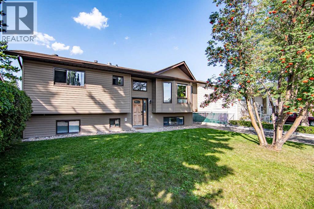 68 Heritage Drive, Lacombe