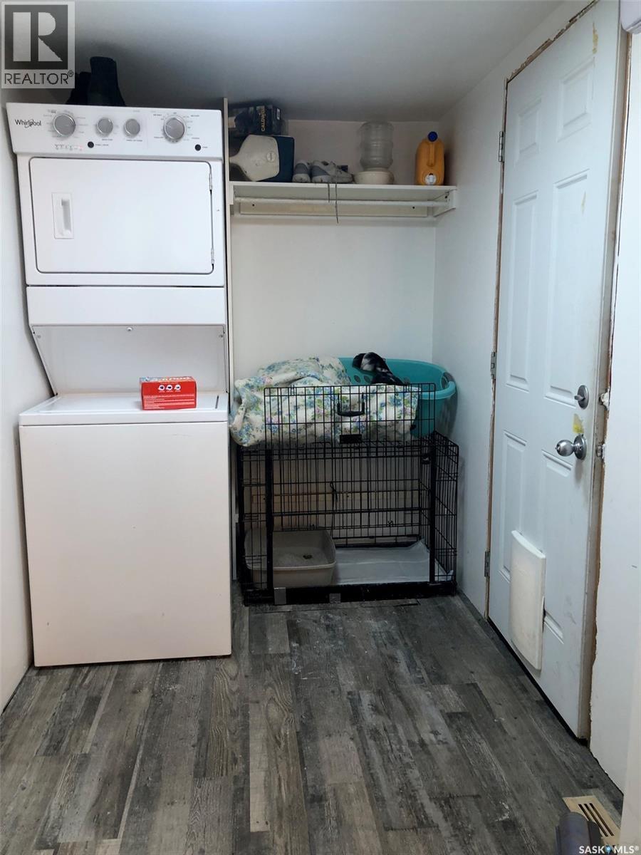 230 2ND AVENUE W - 21
