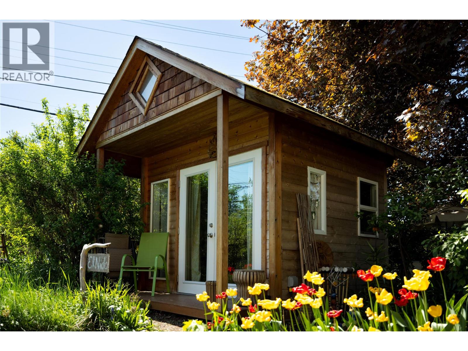 3720 Wood Avenue, Armstrong