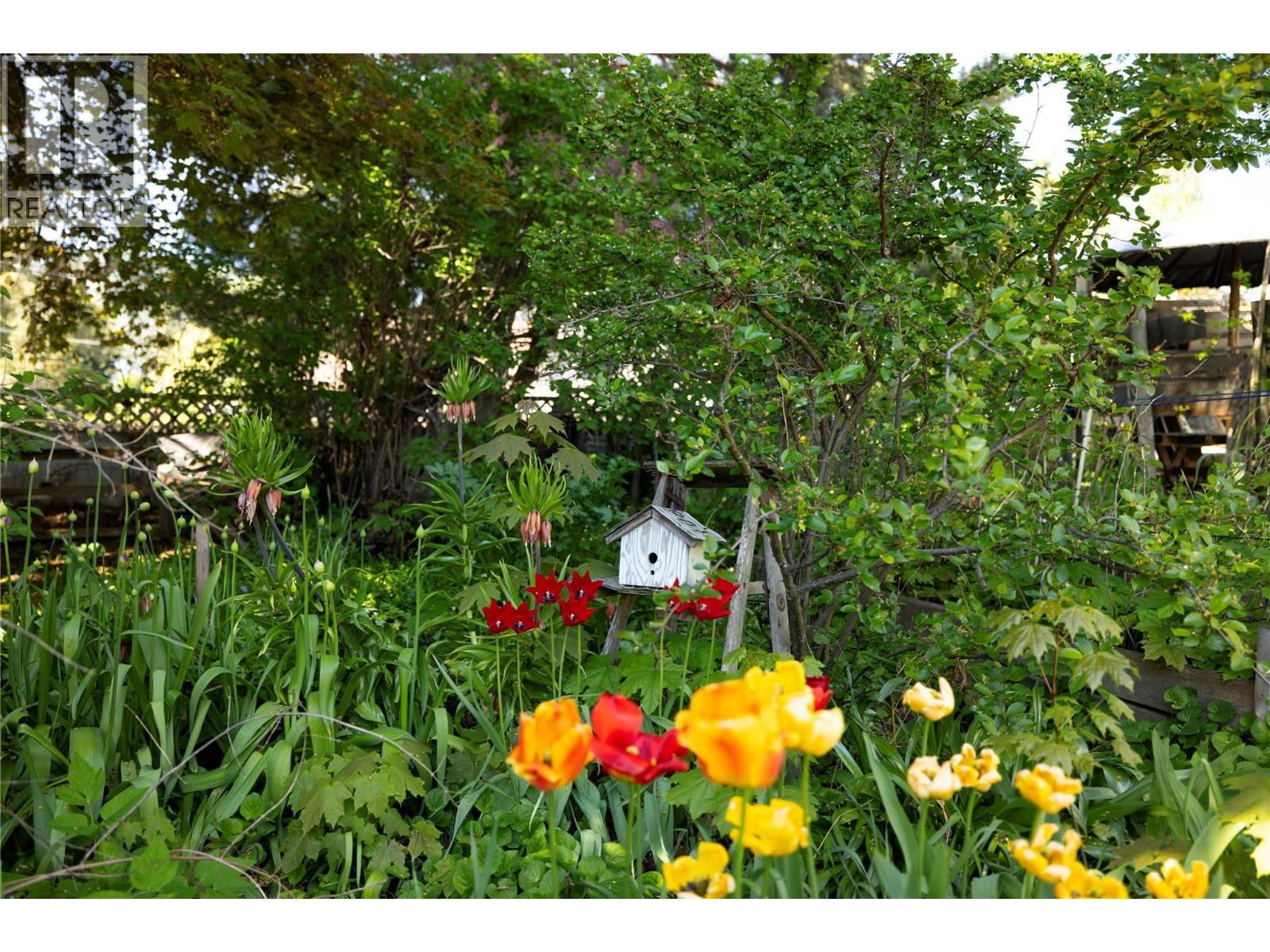 3720 Wood Avenue, Armstrong