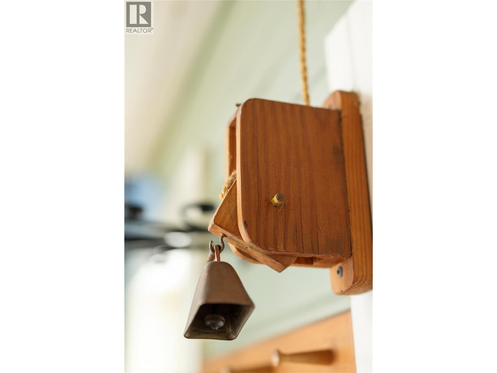 3720 Wood Avenue, Armstrong