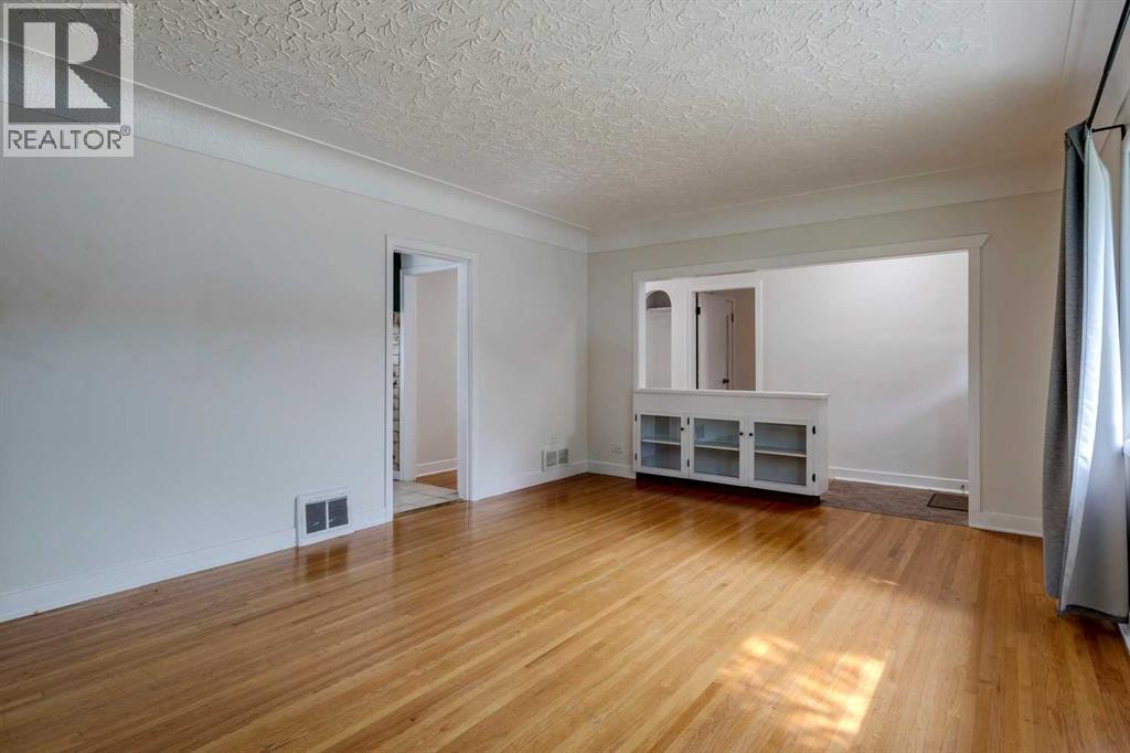 Single Family House Bungalow for Sale in   Avenue NW West Hillhurst Calgary 