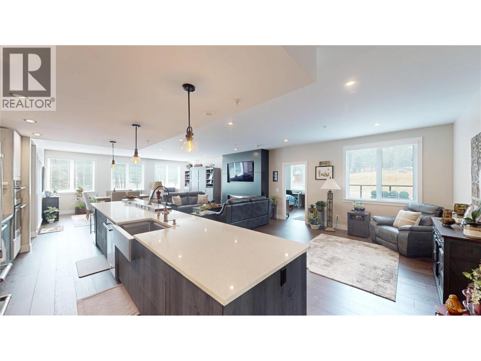 355 Legacy Lookout Unit# 211, Cranbrook