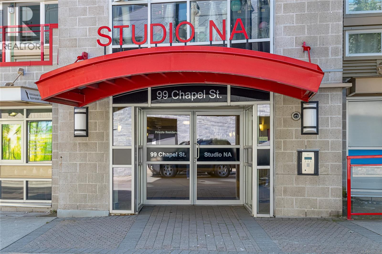 99 Chapel St, Nanaimo - Exteriors - Photo 2