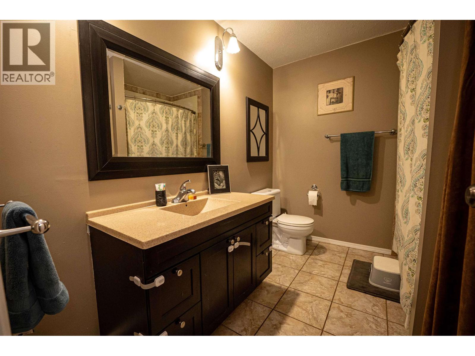 755 ROBERTS DRIVE, Williams Lake