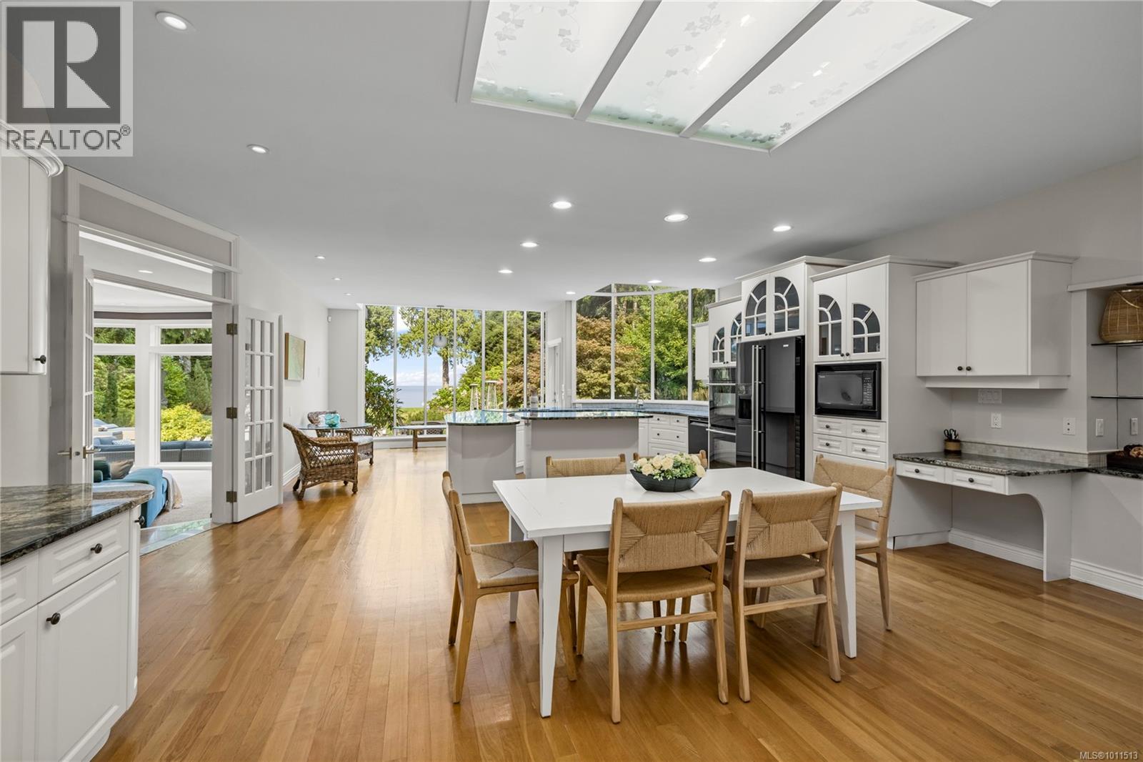 1895 Widgeon Rd, Qualicum Beach