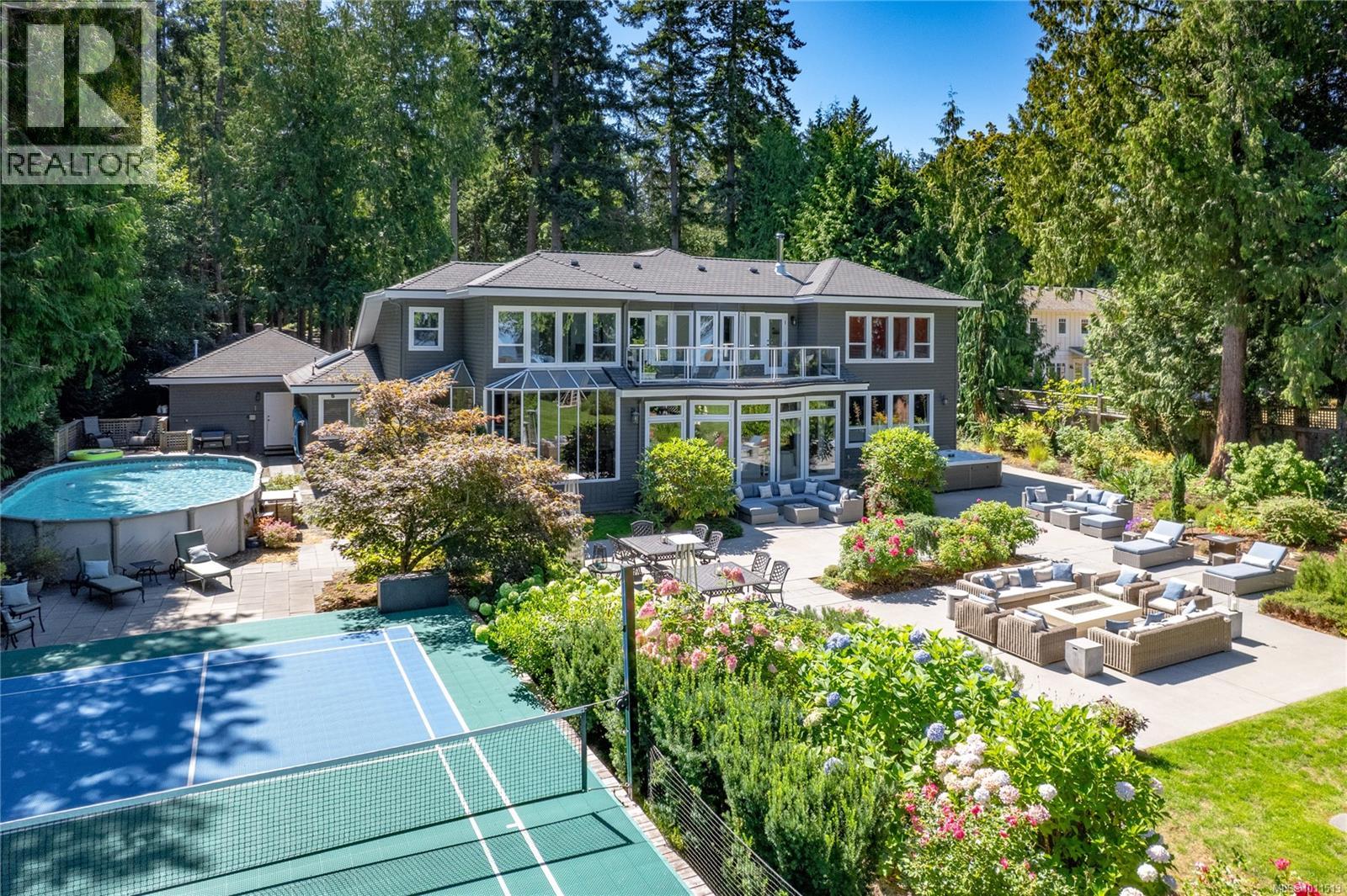 1895 Widgeon Rd, Qualicum Beach