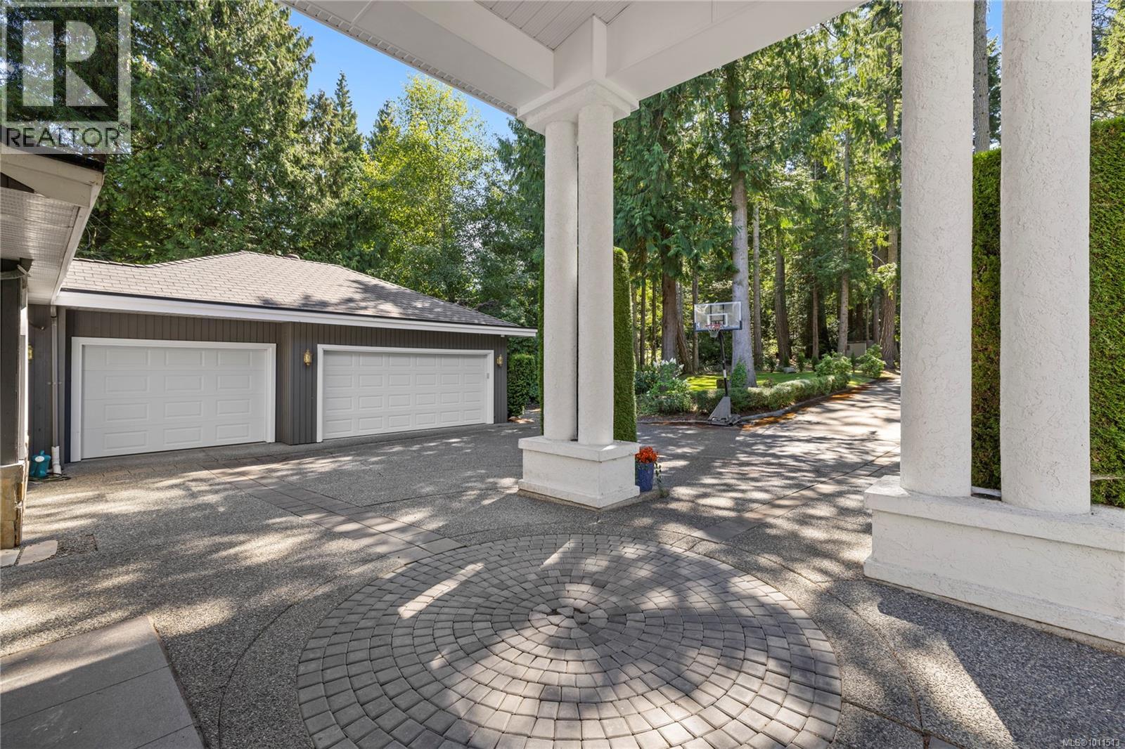 1895 Widgeon Rd, Qualicum Beach