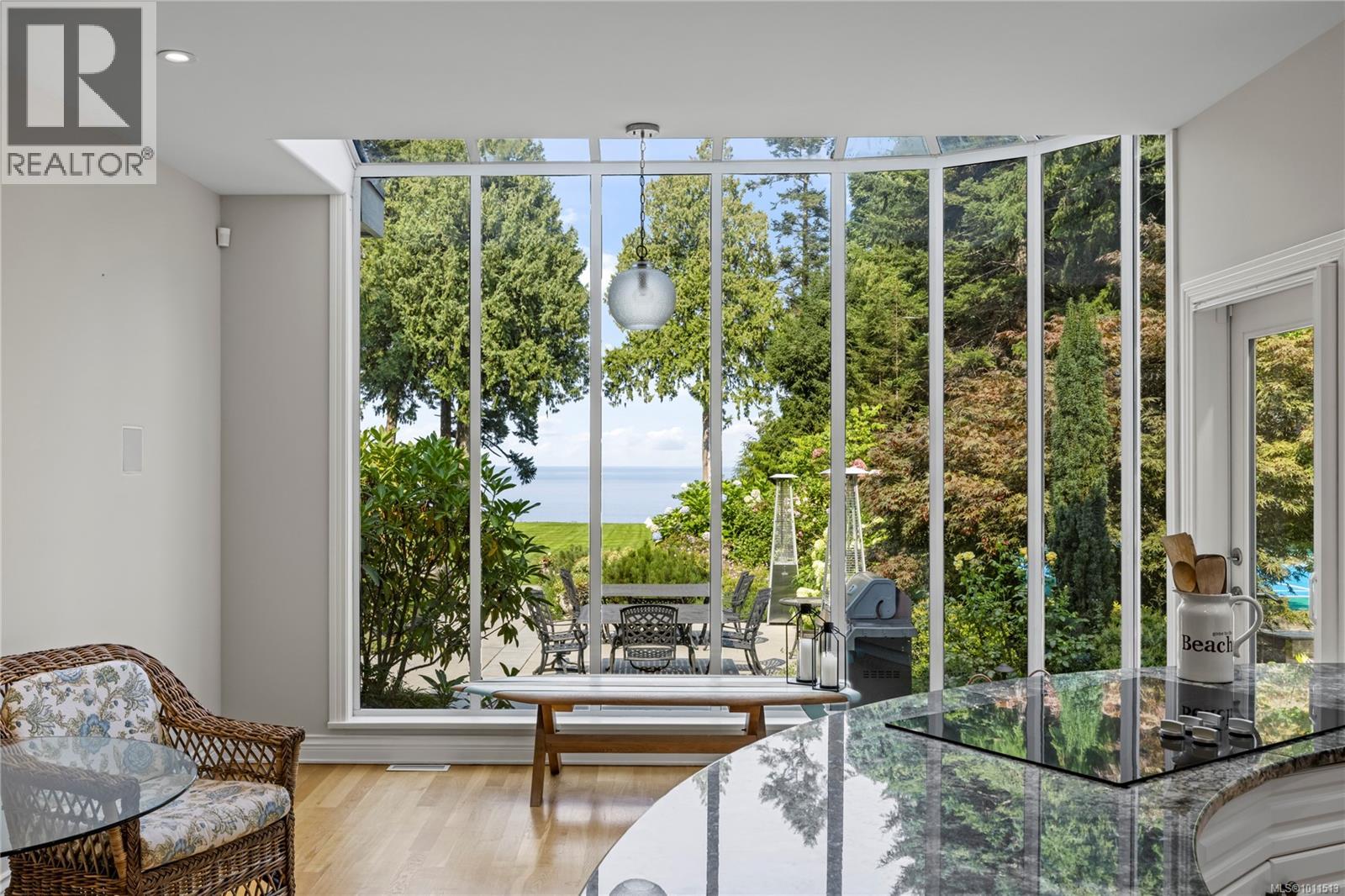 1895 Widgeon Rd, Qualicum Beach