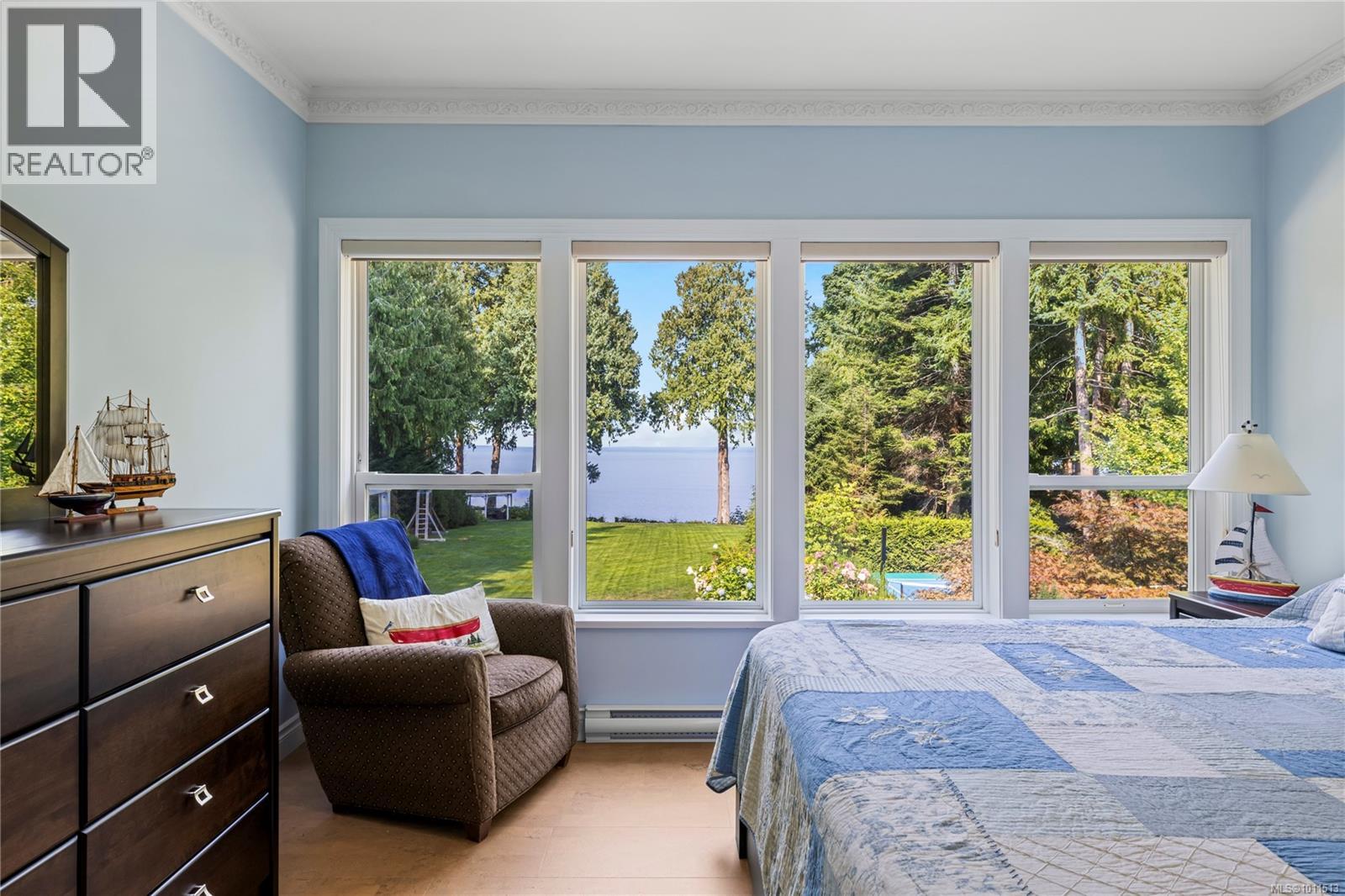 1895 Widgeon Rd, Qualicum Beach