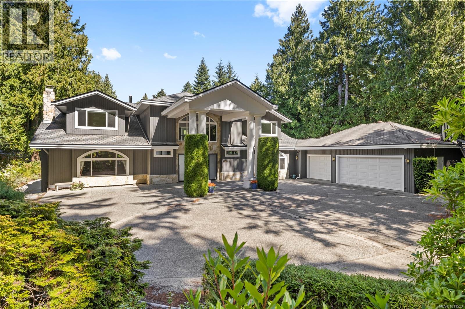 1895 Widgeon Rd, Qualicum Beach