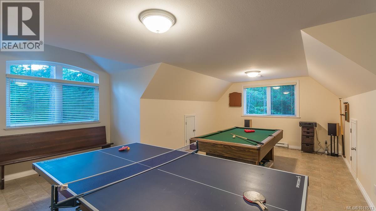 1895 Widgeon Rd, Qualicum Beach