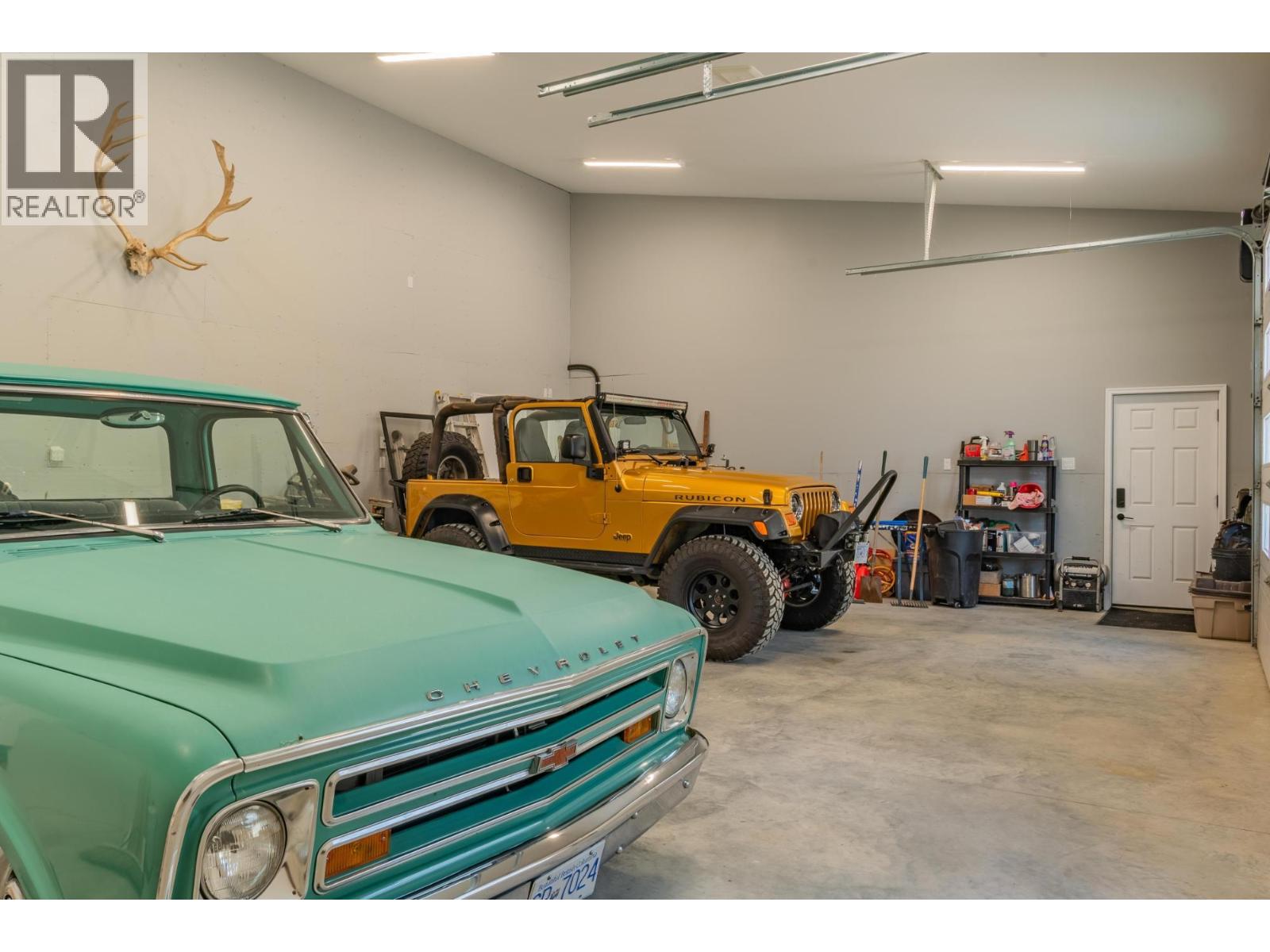 2335 PASS CREEK Road, Castlegar