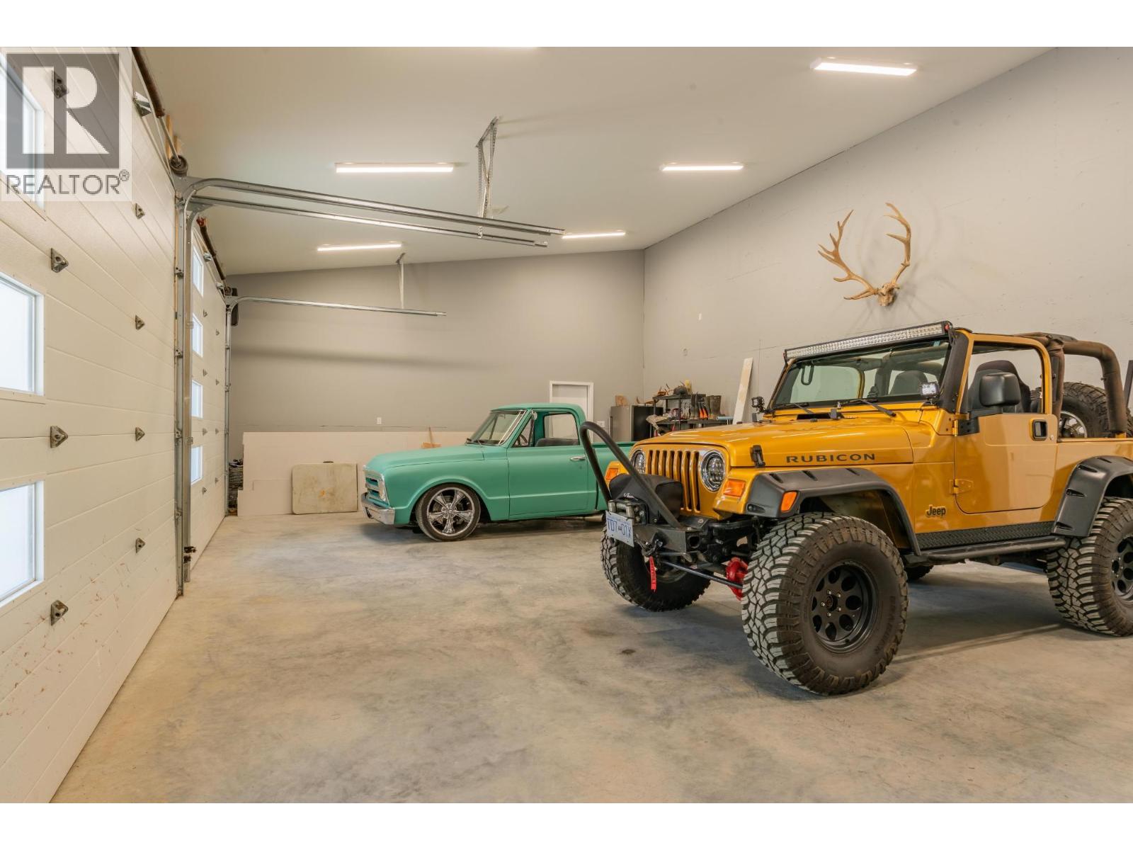 2335 PASS CREEK Road, Castlegar