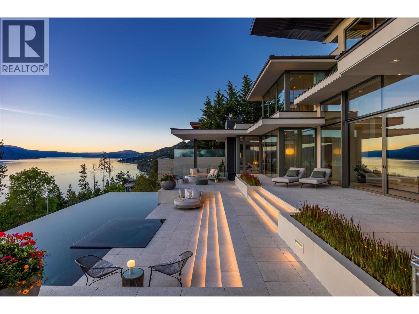 20 180 Sheerwater Court, Kelowna