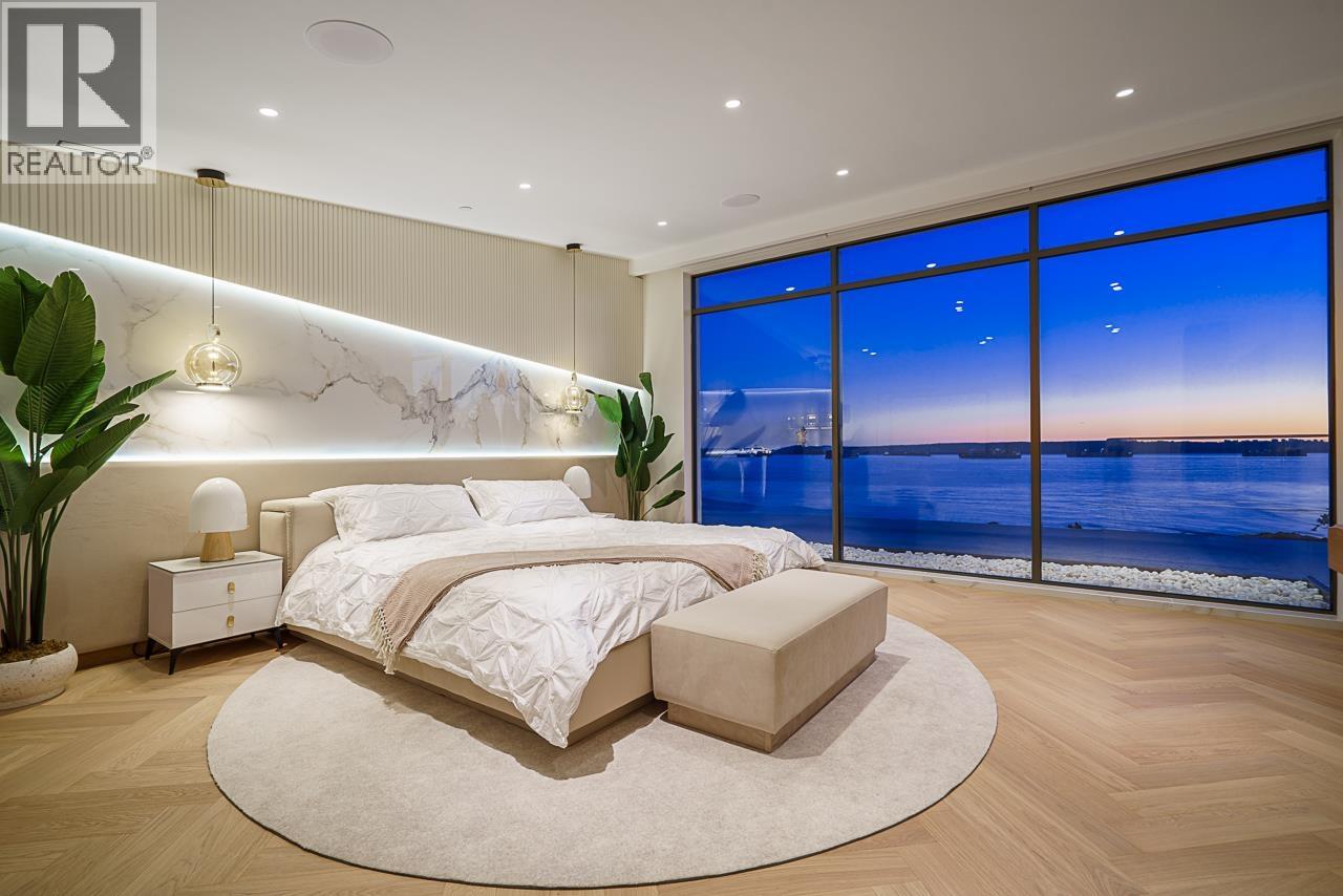 1405 28TH STREET, West Vancouver