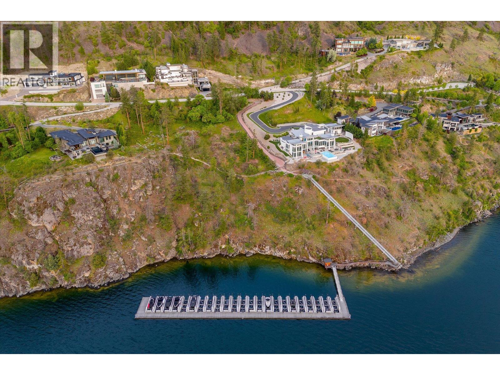 20 180 Sheerwater Court, Kelowna