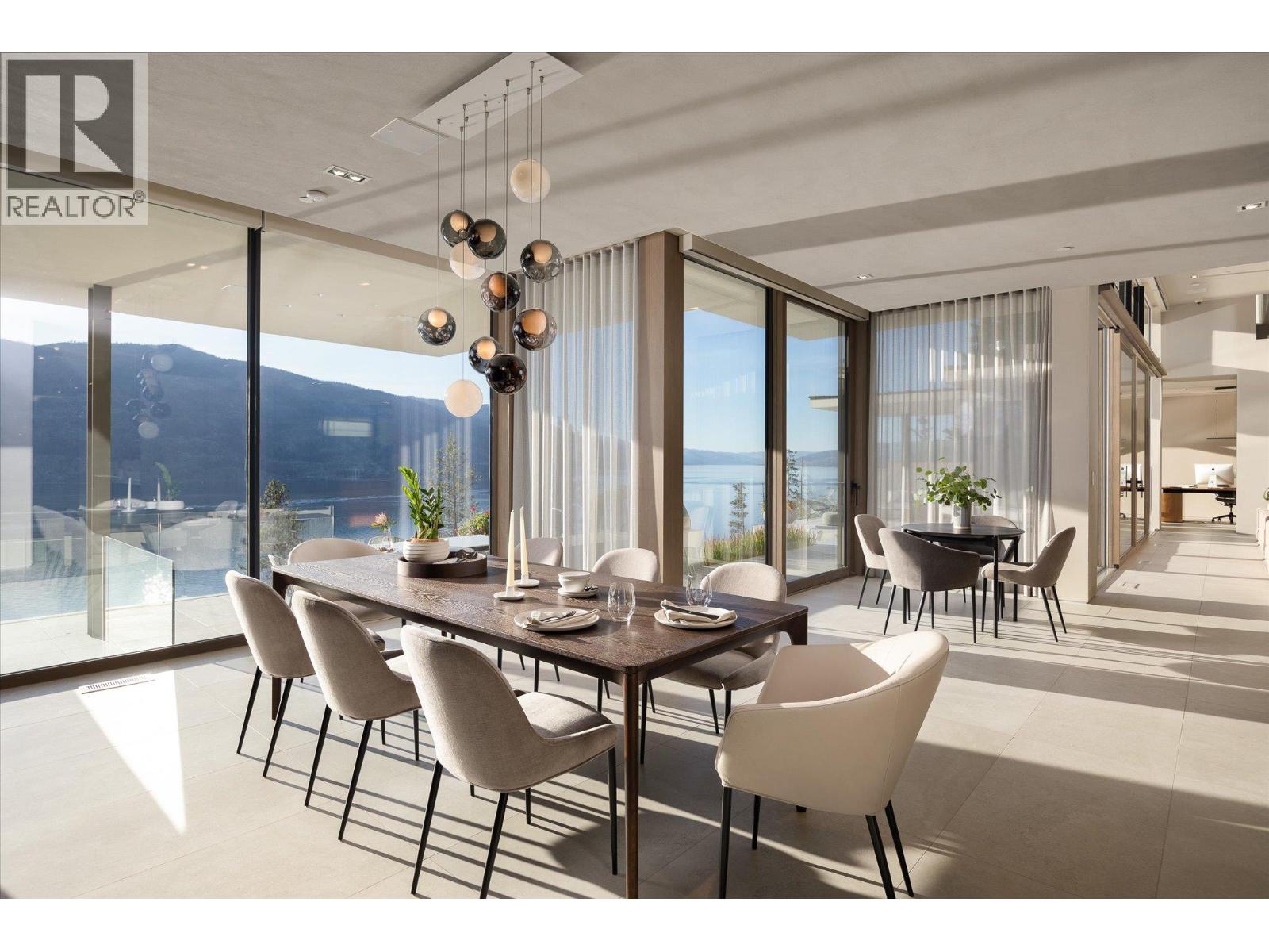 20 180 Sheerwater Court, Kelowna