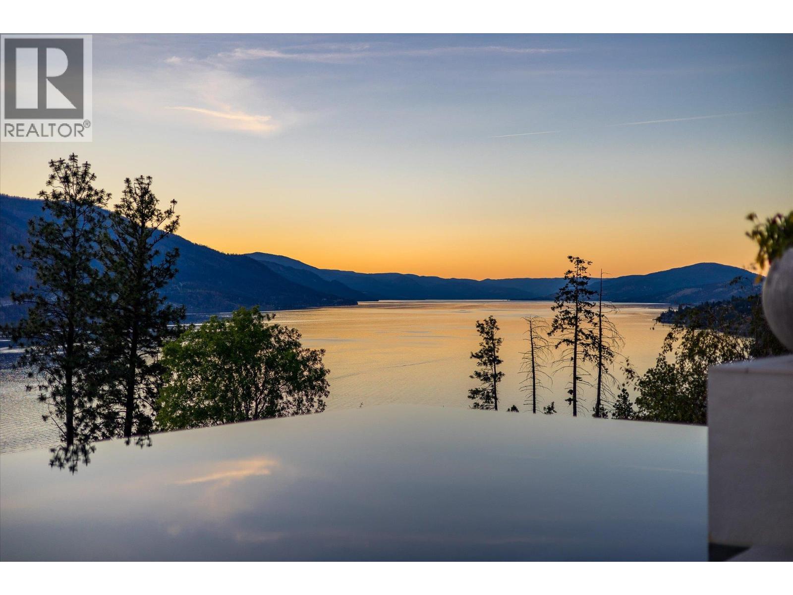 20 180 Sheerwater Court, Kelowna
