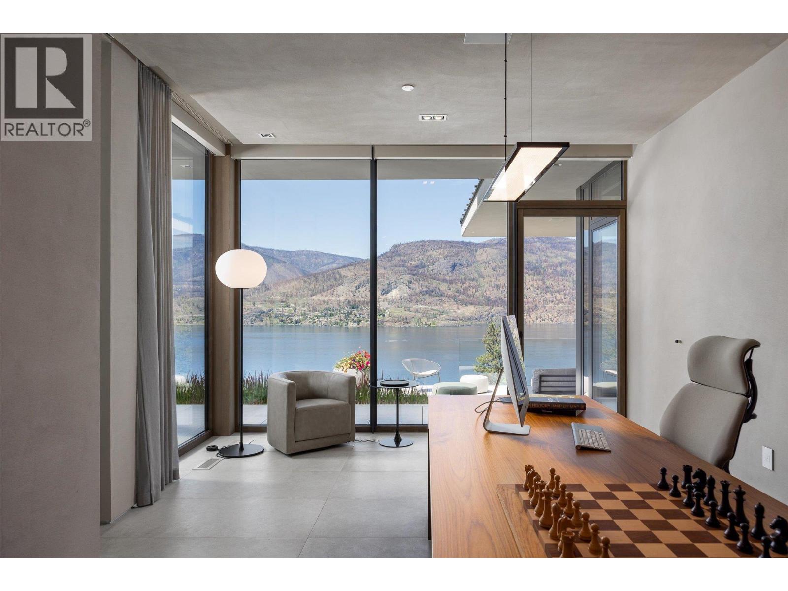 20 180 Sheerwater Court, Kelowna