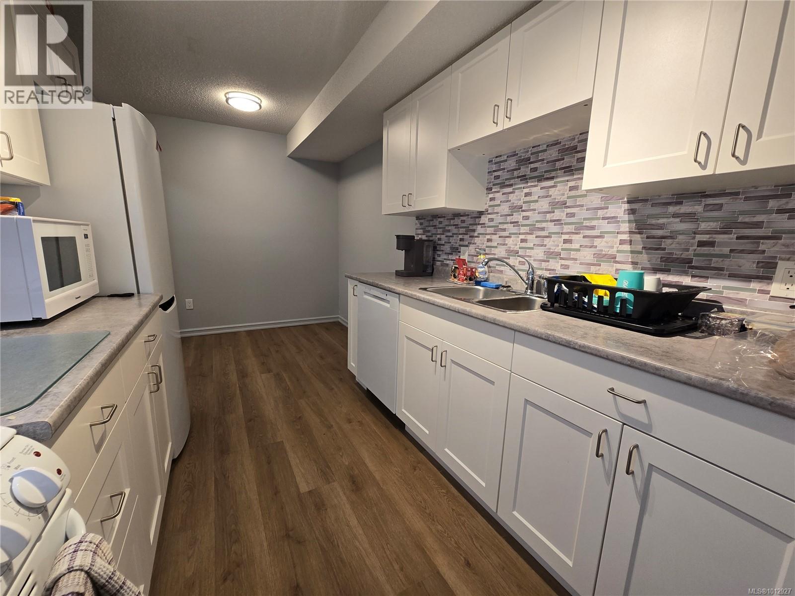 101 7450 RUPERT St, Port Hardy