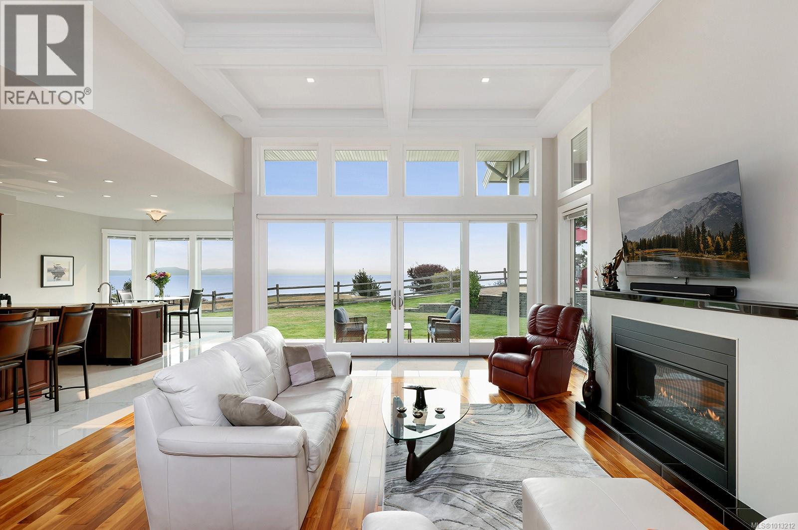 200 Connemara Rd, Comox