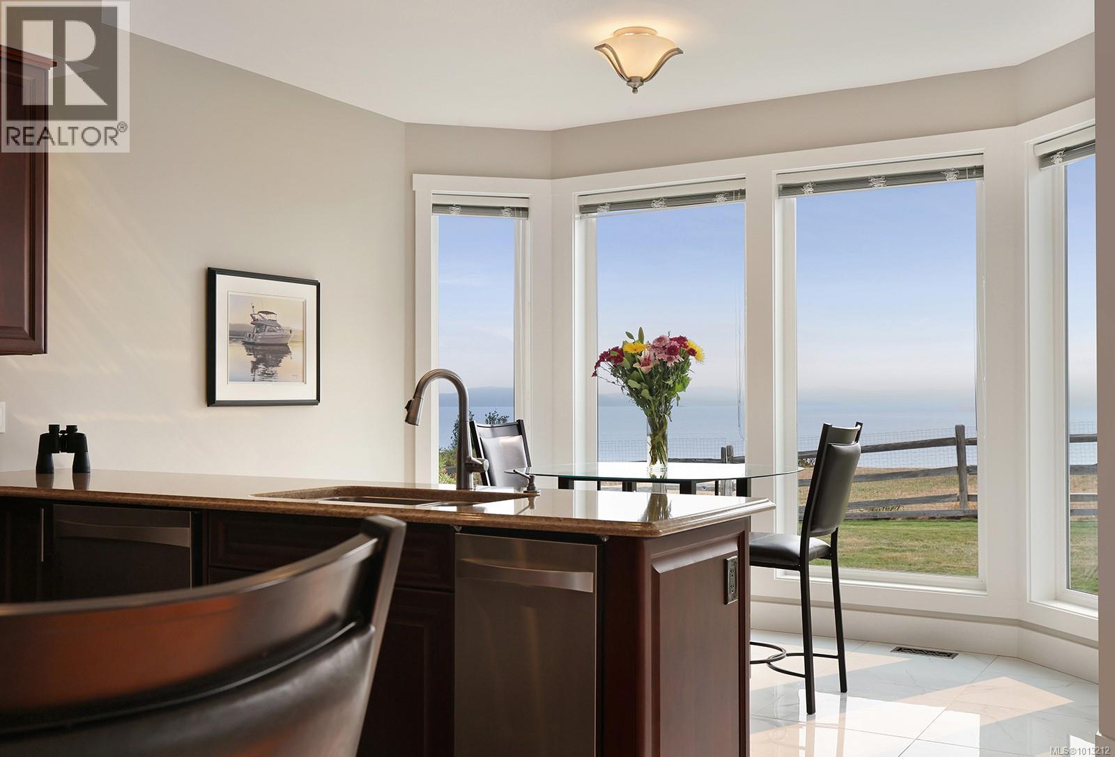 200 Connemara Rd, Comox