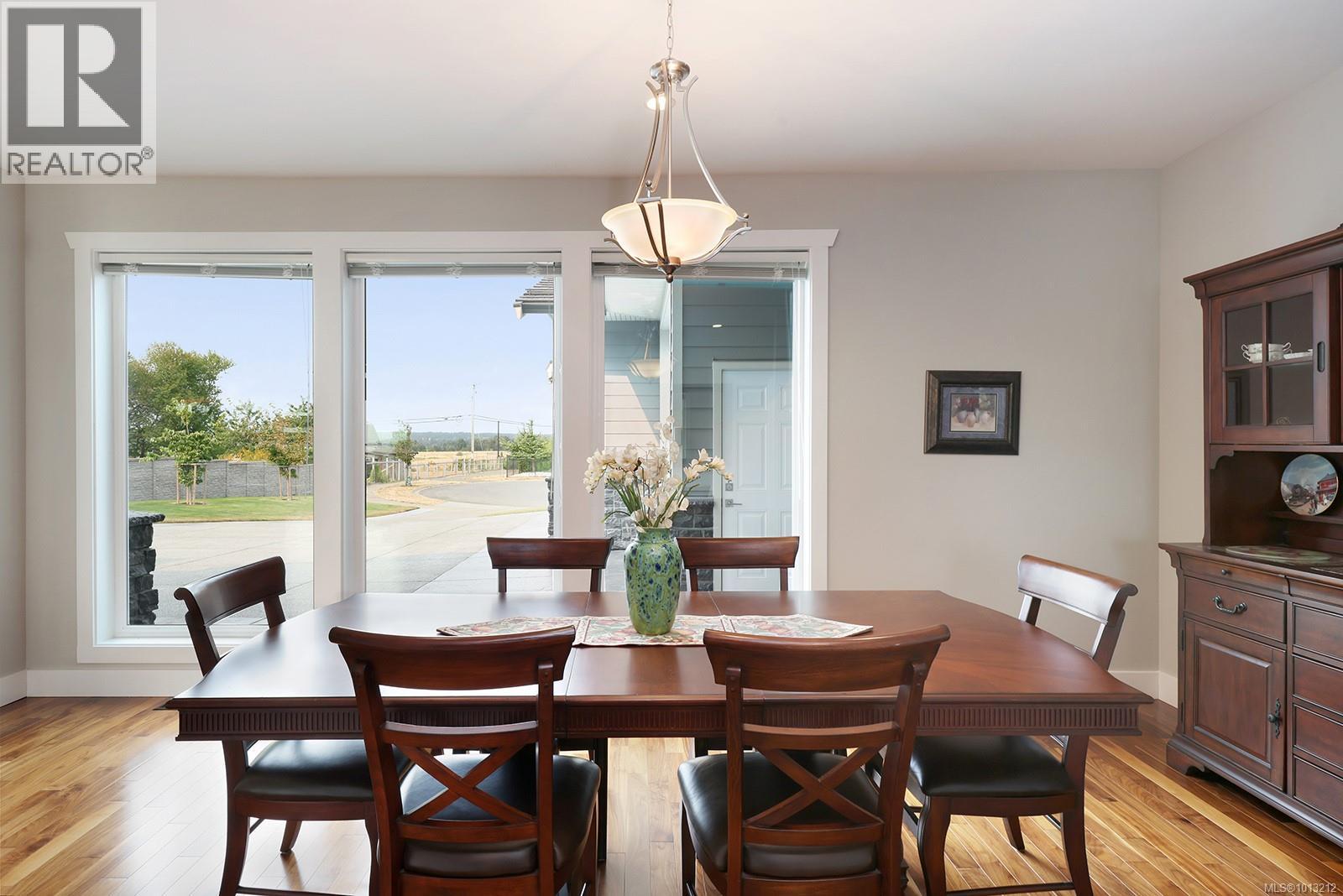 200 Connemara Rd, Comox