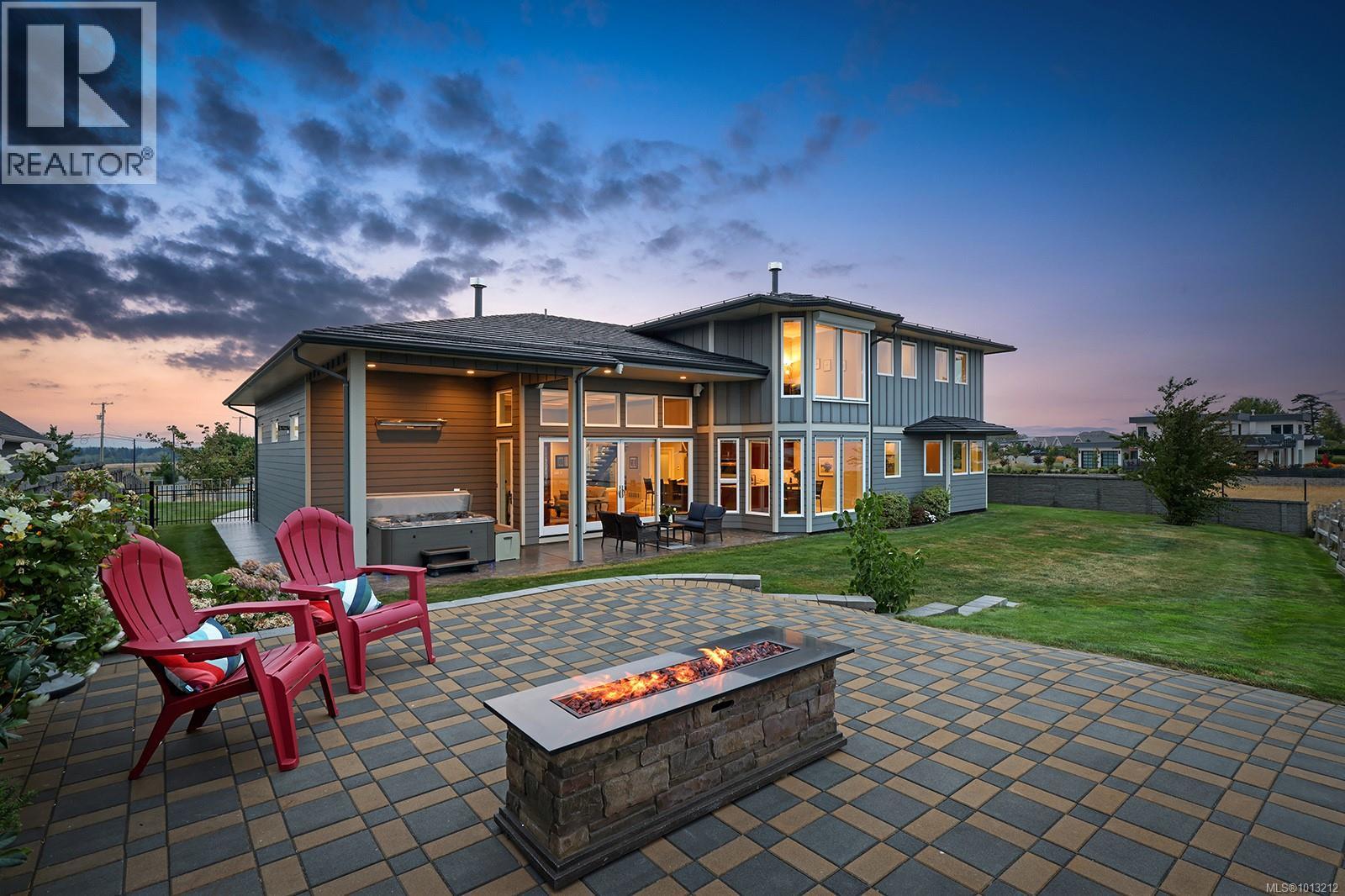200 Connemara Rd, Comox