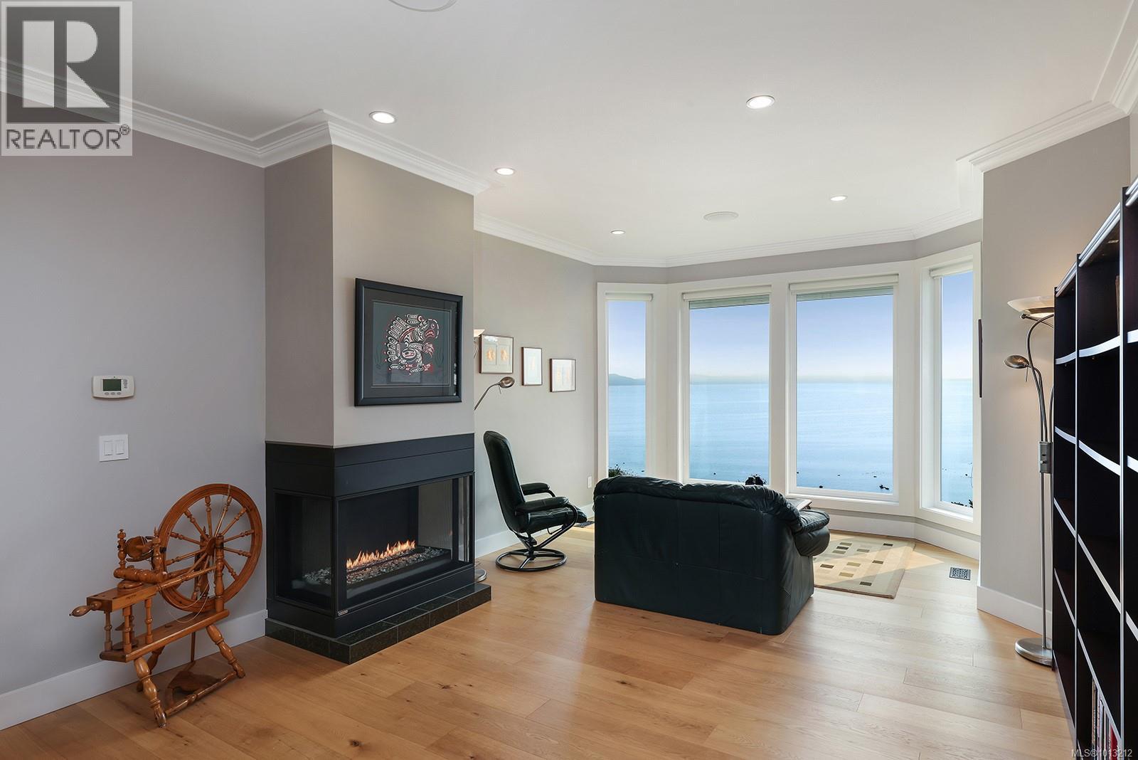 200 Connemara Rd, Comox
