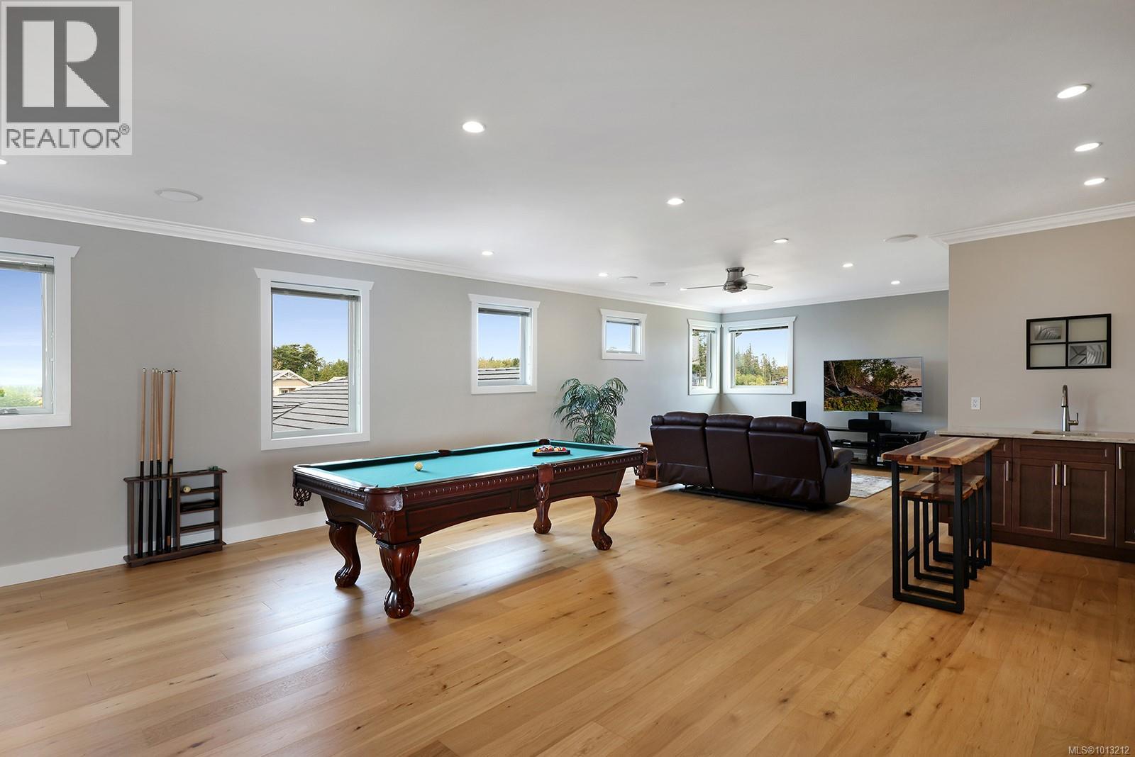 200 Connemara Rd, Comox