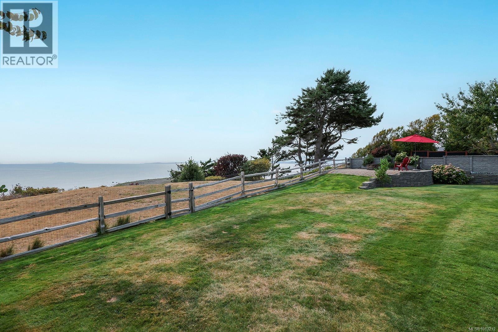 200 Connemara Rd, Comox