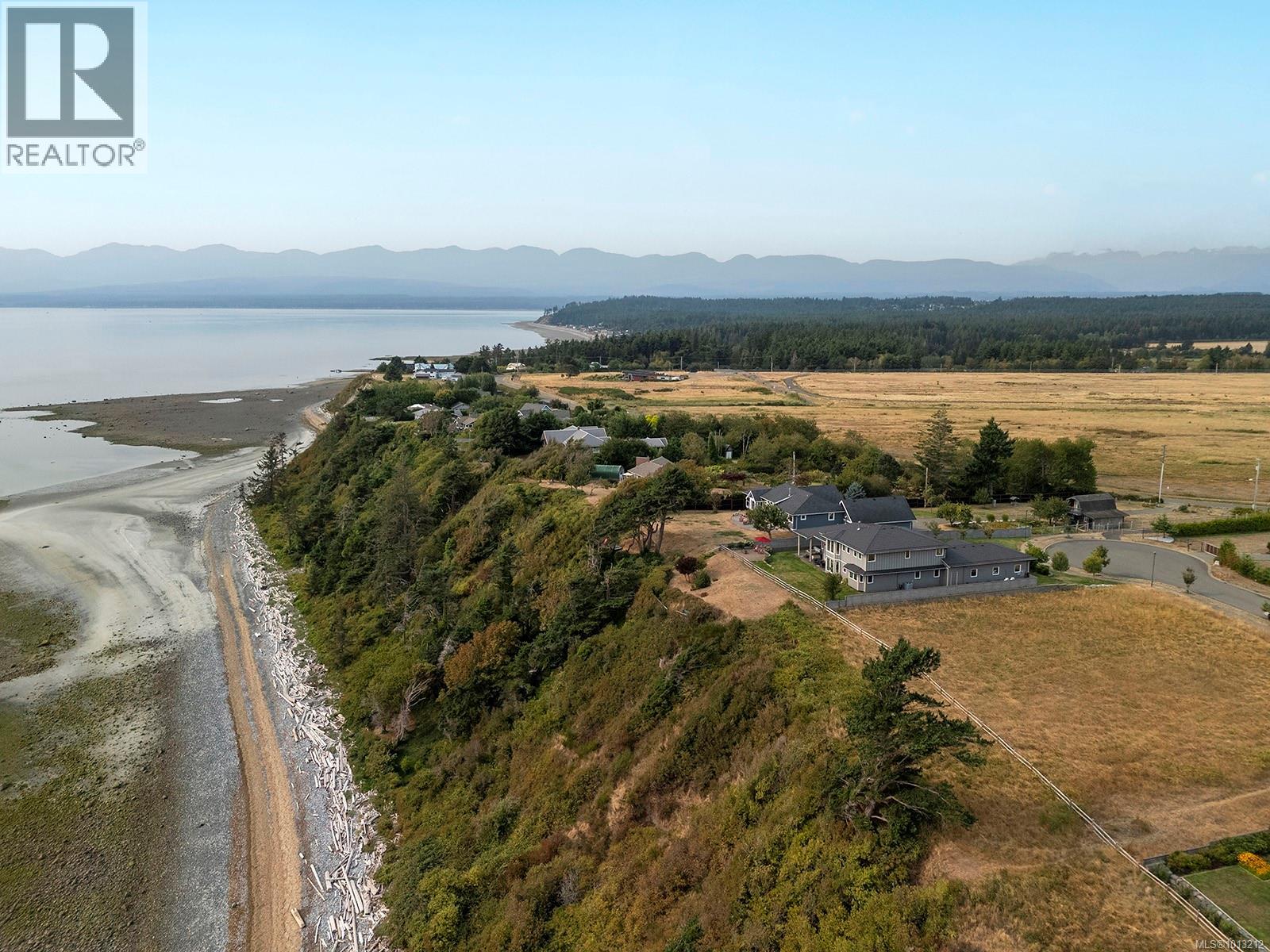 200 Connemara Rd, Comox