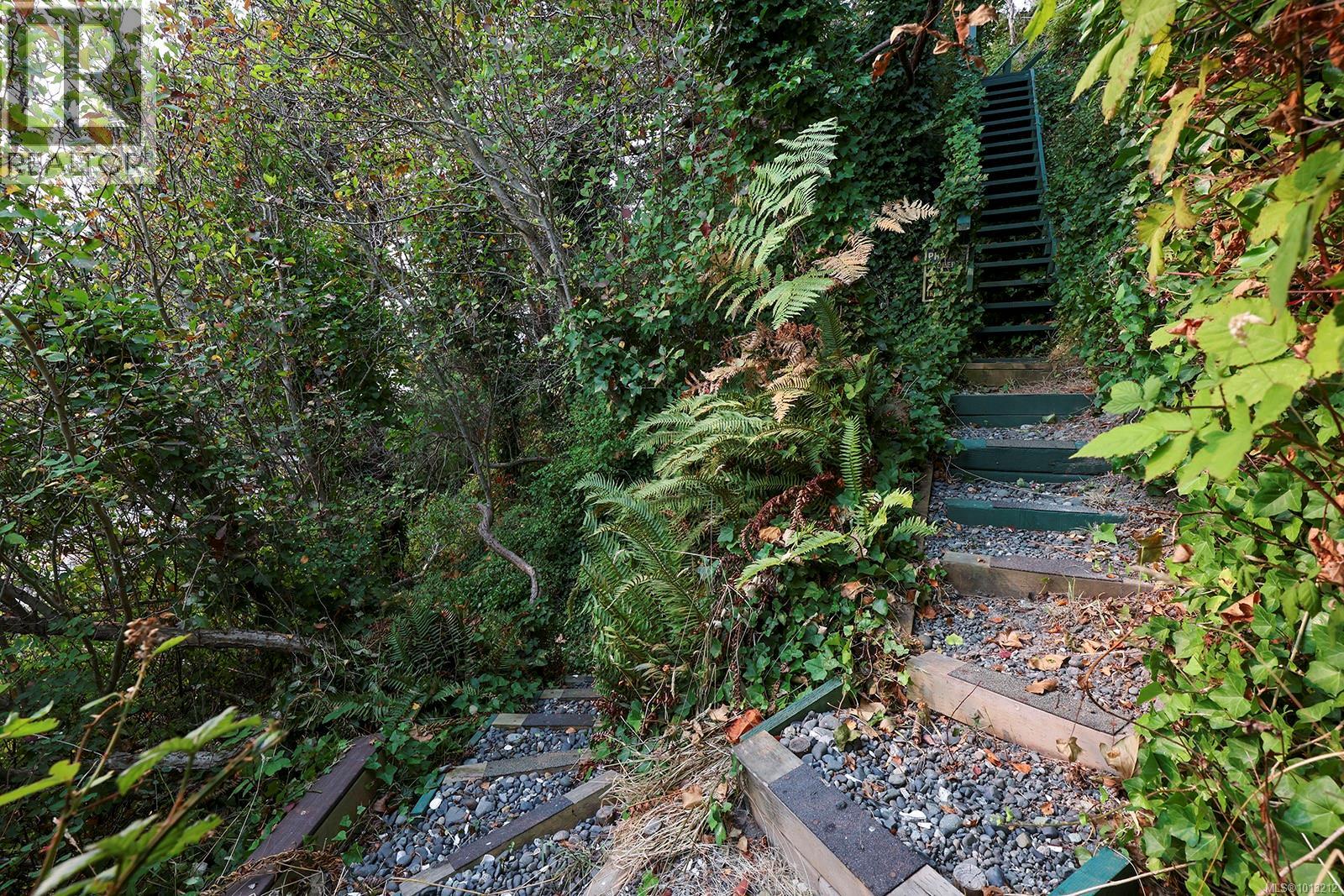 200 Connemara Rd, Comox