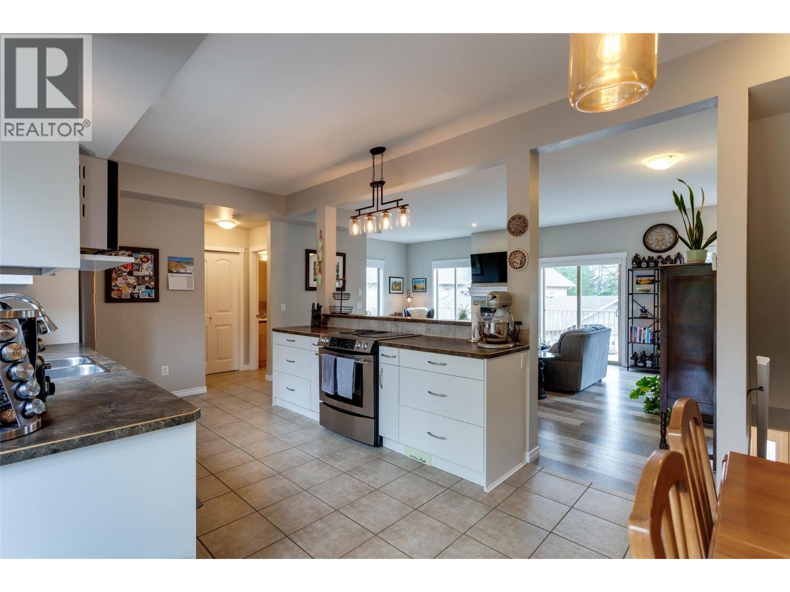 15 1798 Olympus Way, West Kelowna