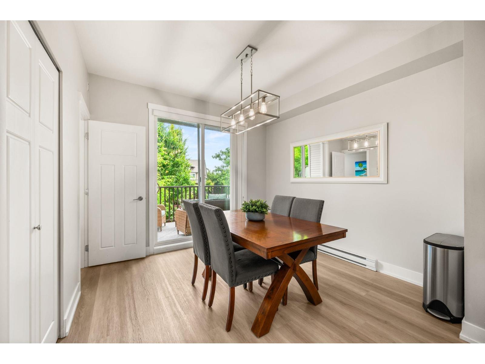 28 8250 209B STREET, Langley