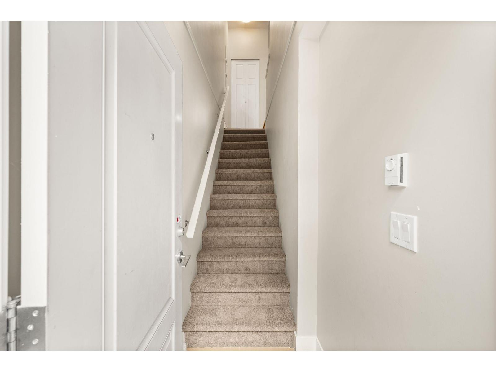 28 8250 209B STREET, Langley