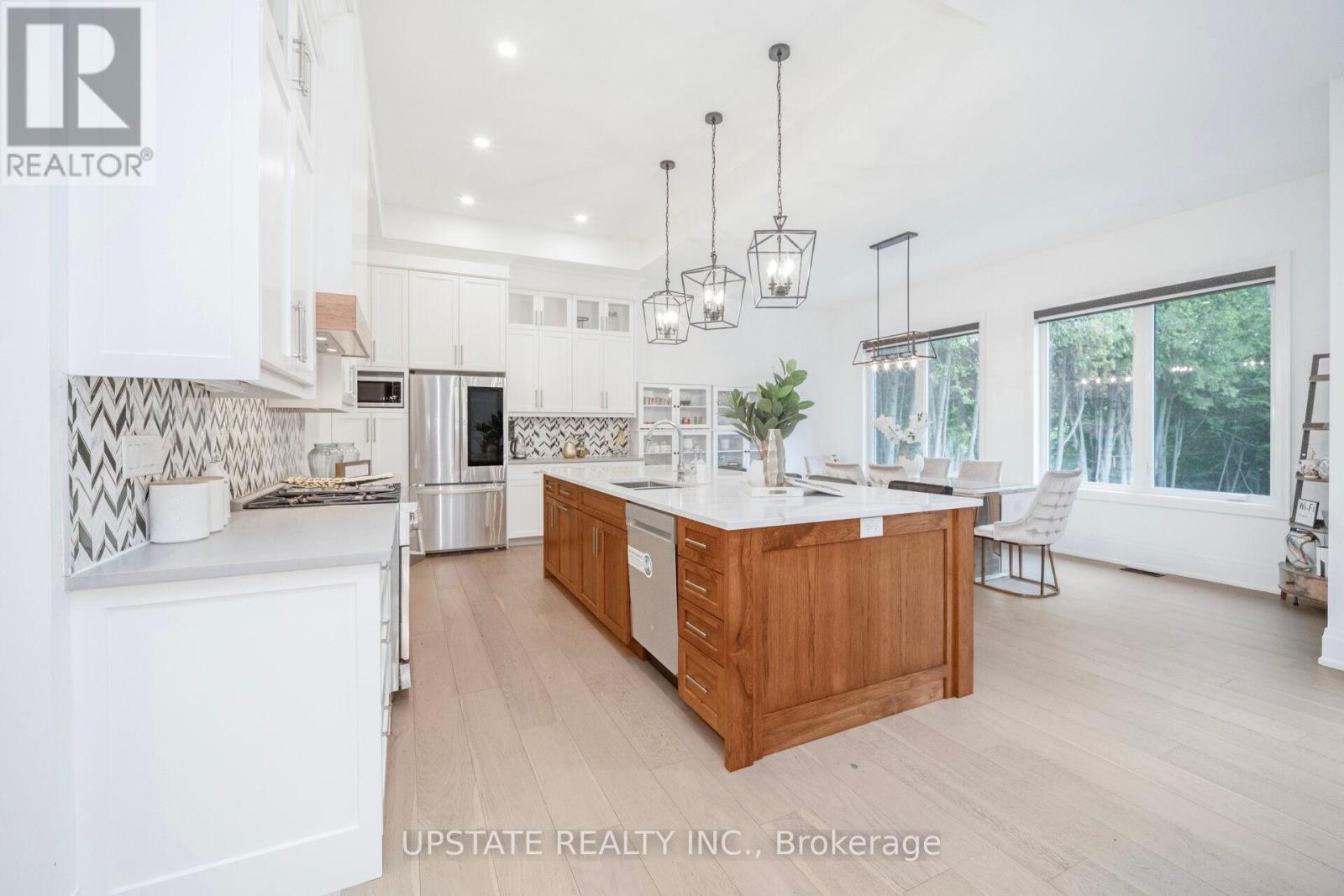 656 BUSH STREET - 13