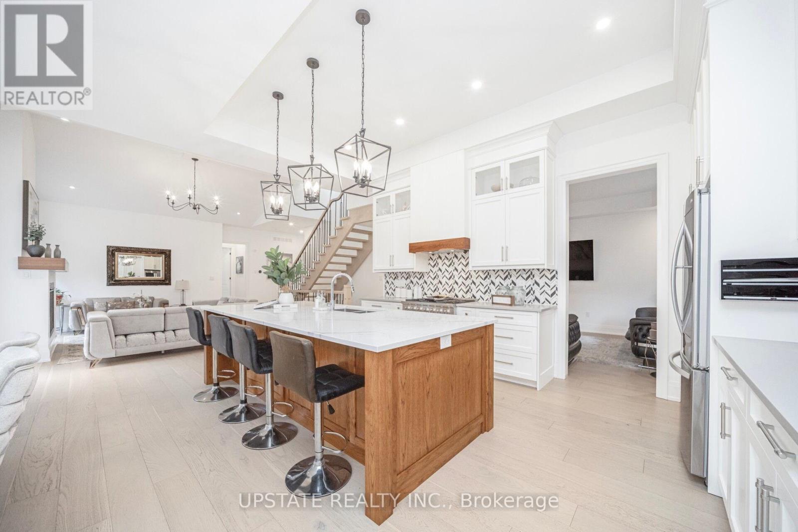 656 BUSH STREET - 15