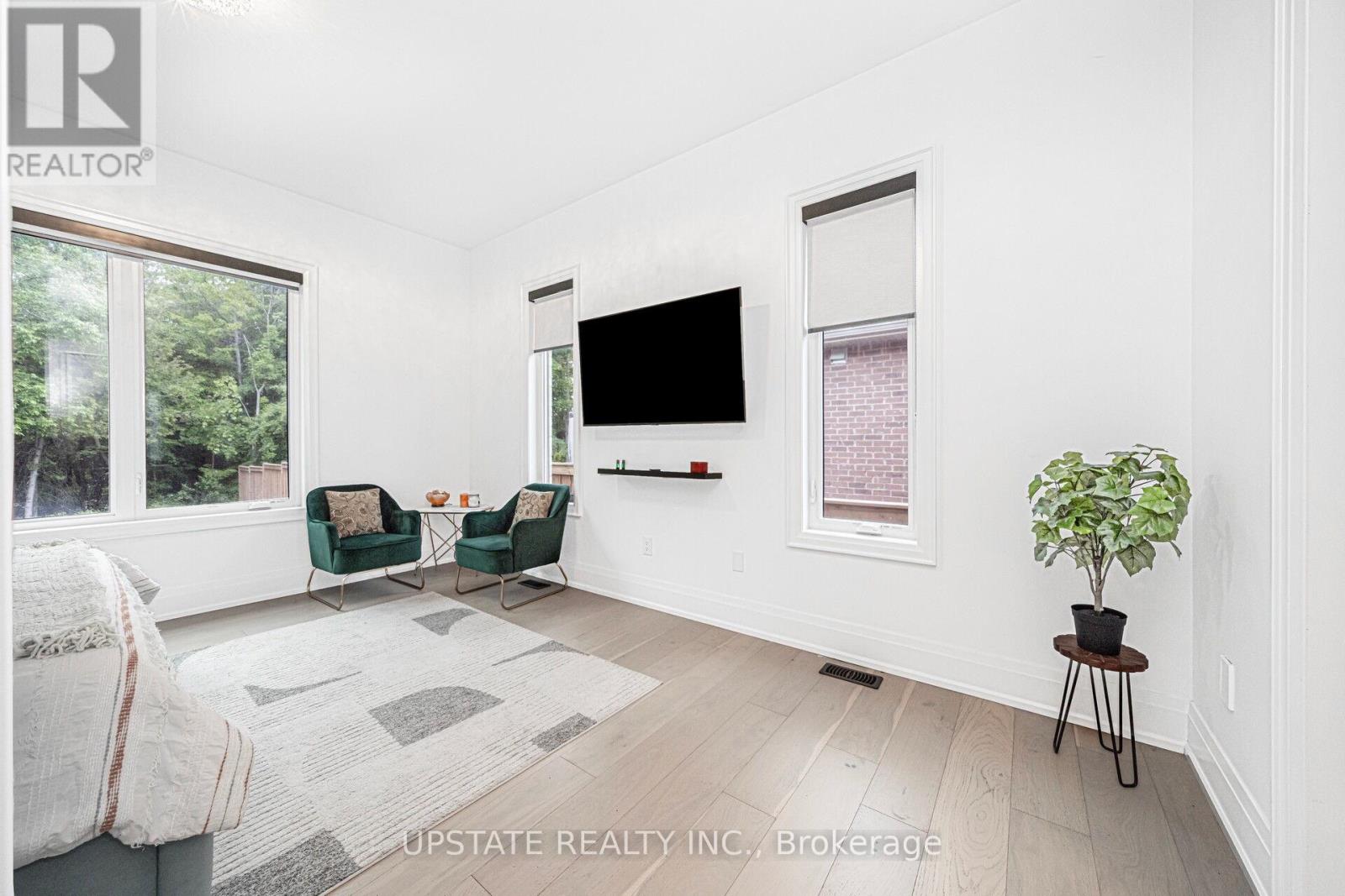 656 BUSH STREET - 22