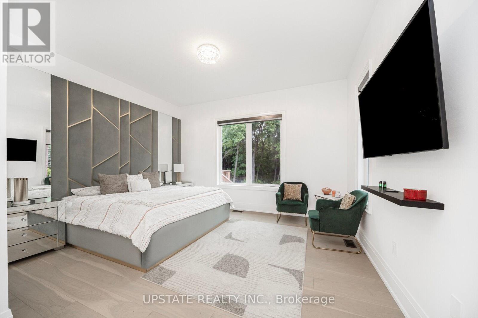 656 BUSH STREET - 23