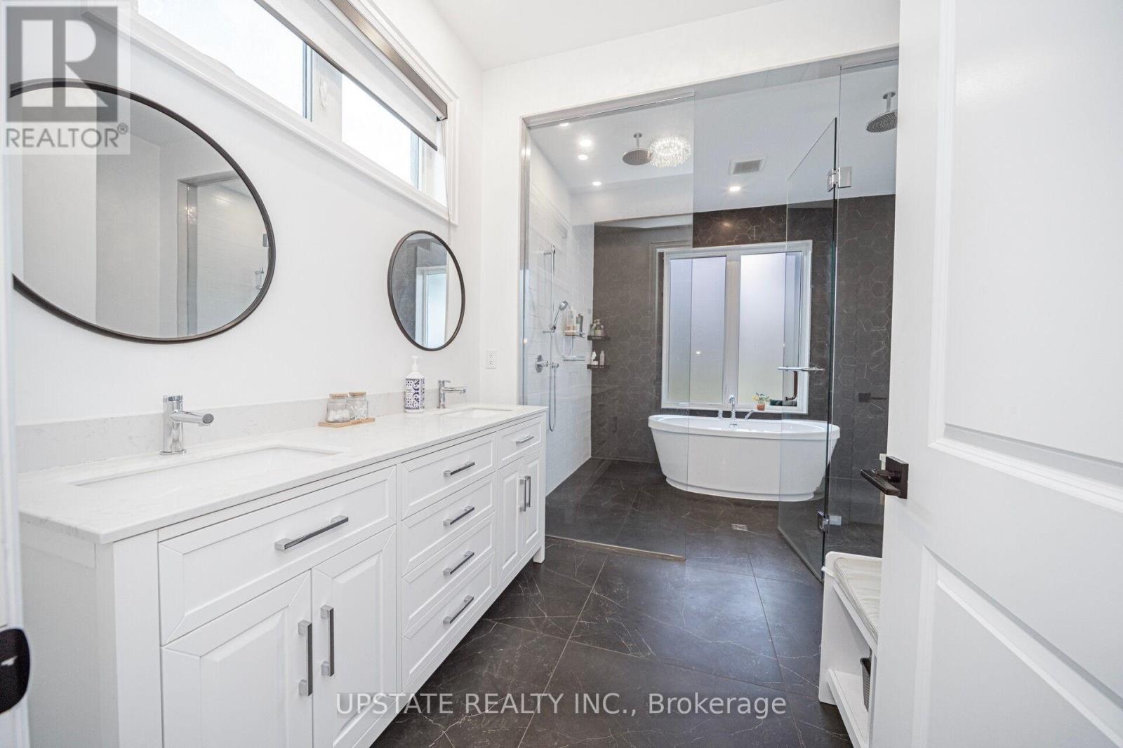 656 BUSH STREET - 25
