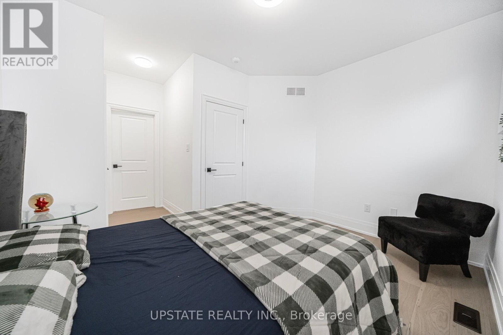 656 BUSH STREET - 31
